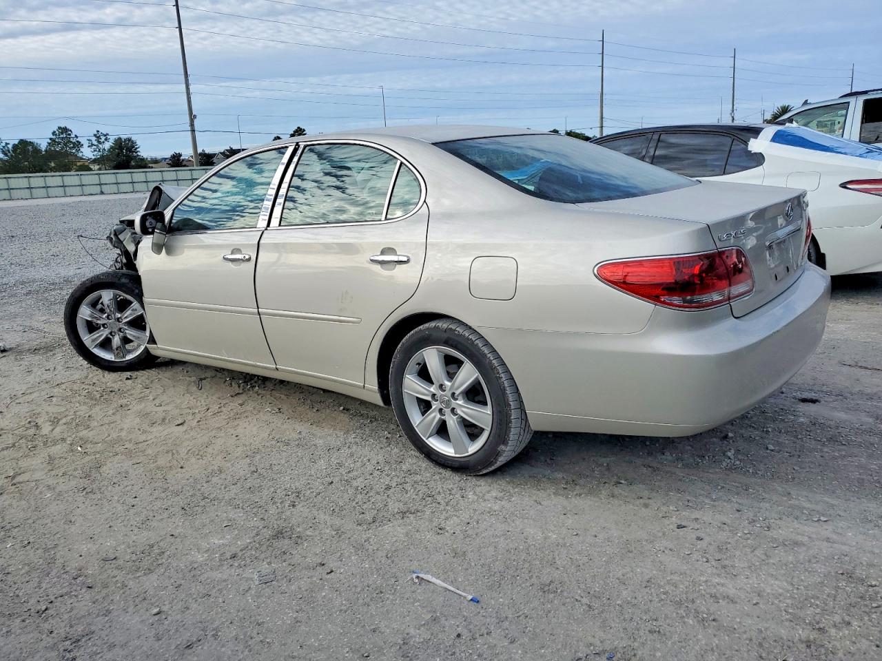2005 LEXUS ES 330 photo 2