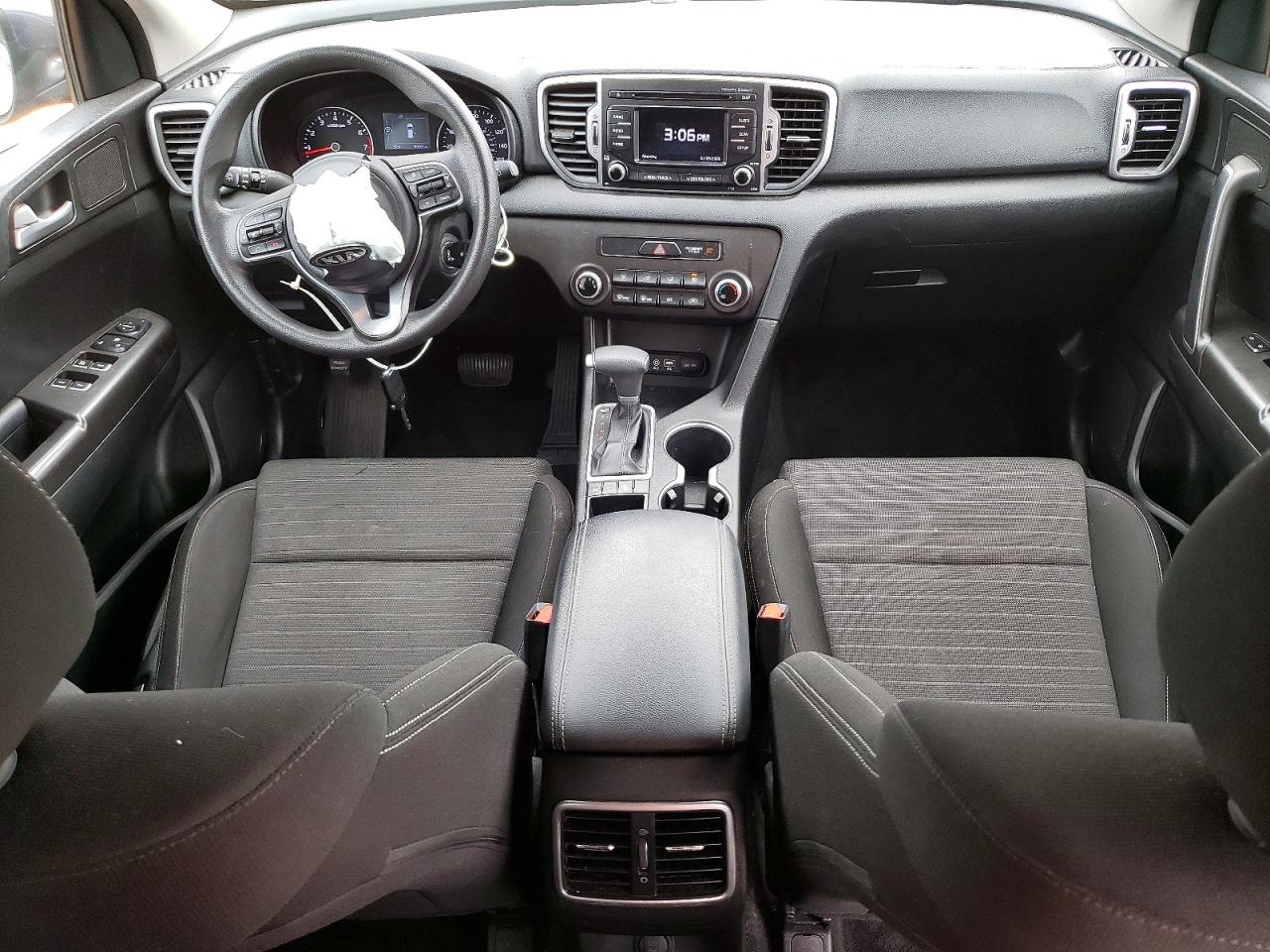 2018 KIA SPORTAGE LX photo 8