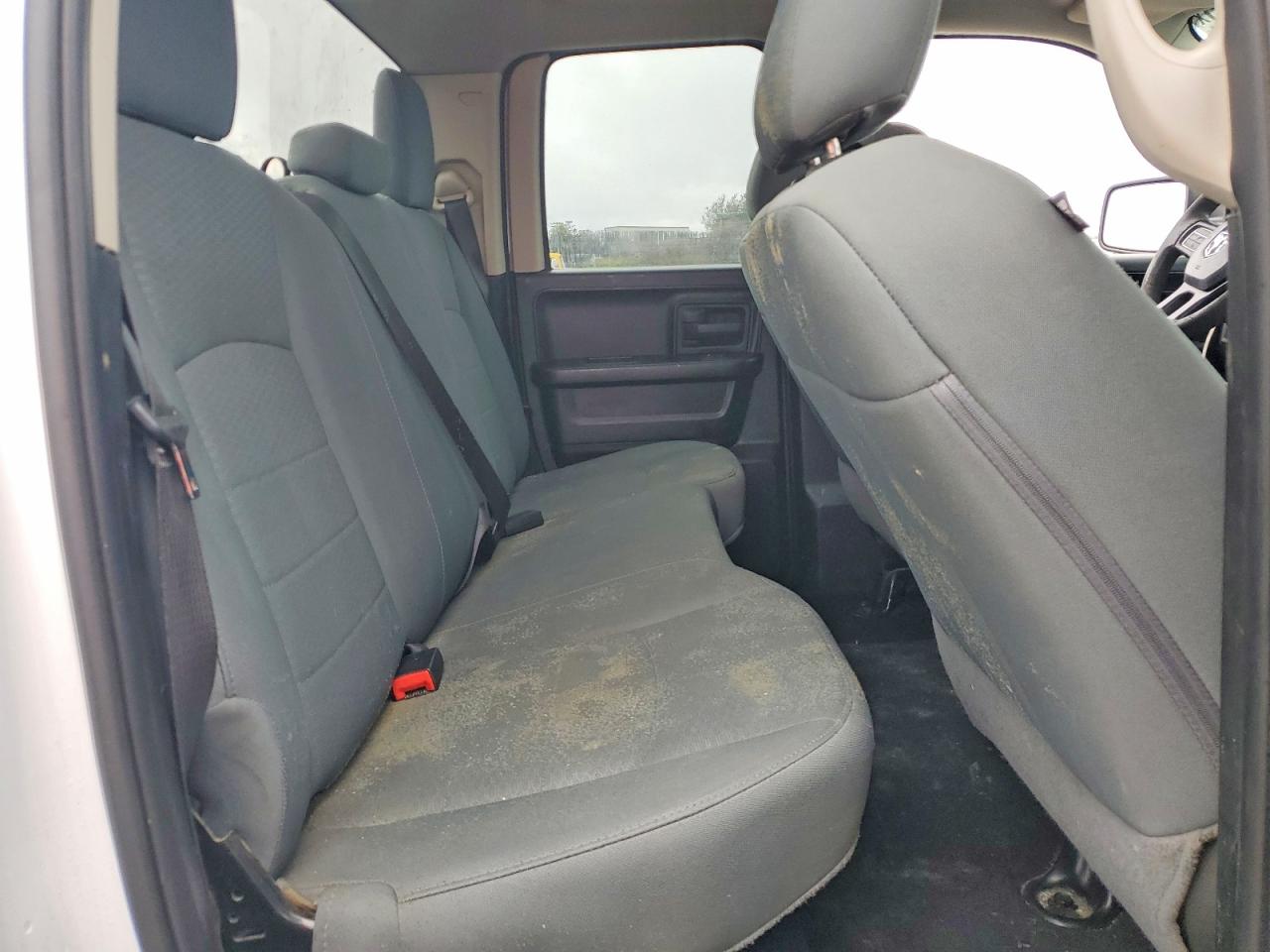 2018 RAM 1500 ST photo 19