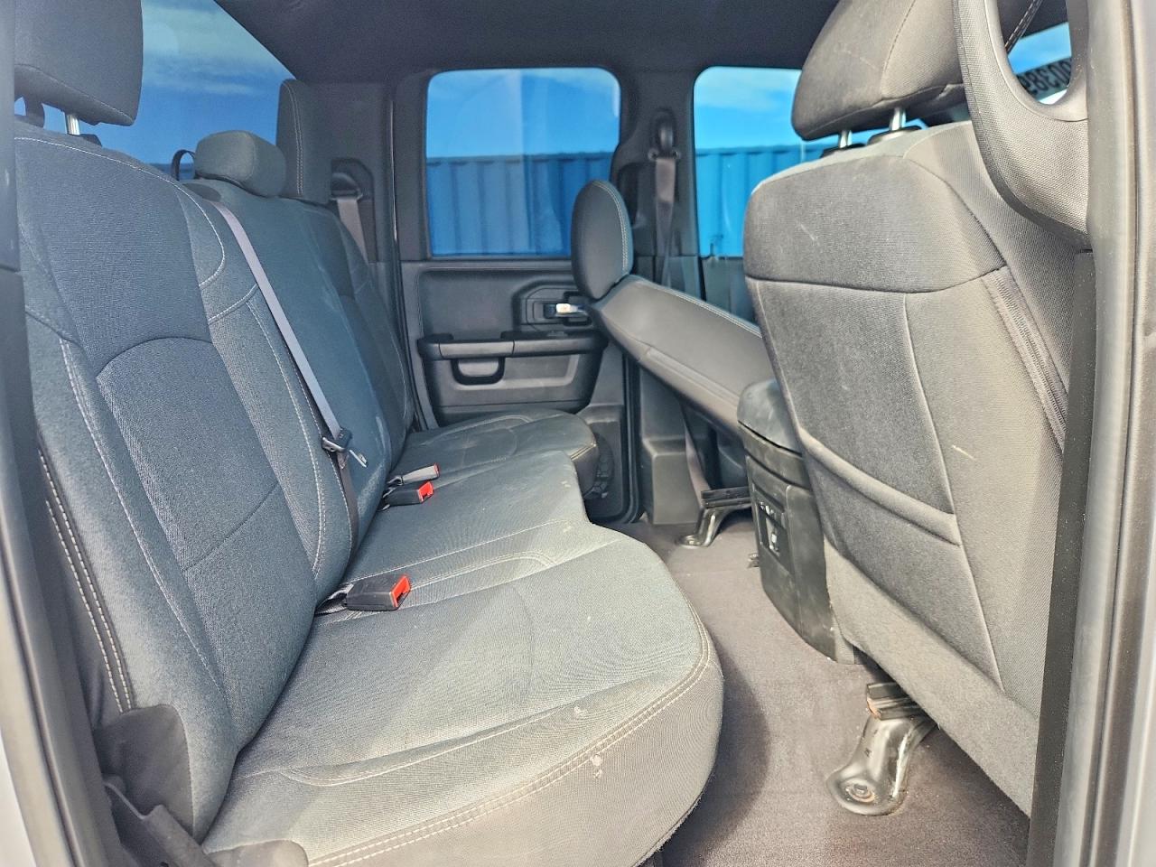 2021 RAM 1500 CLASSIC SLT photo 19
