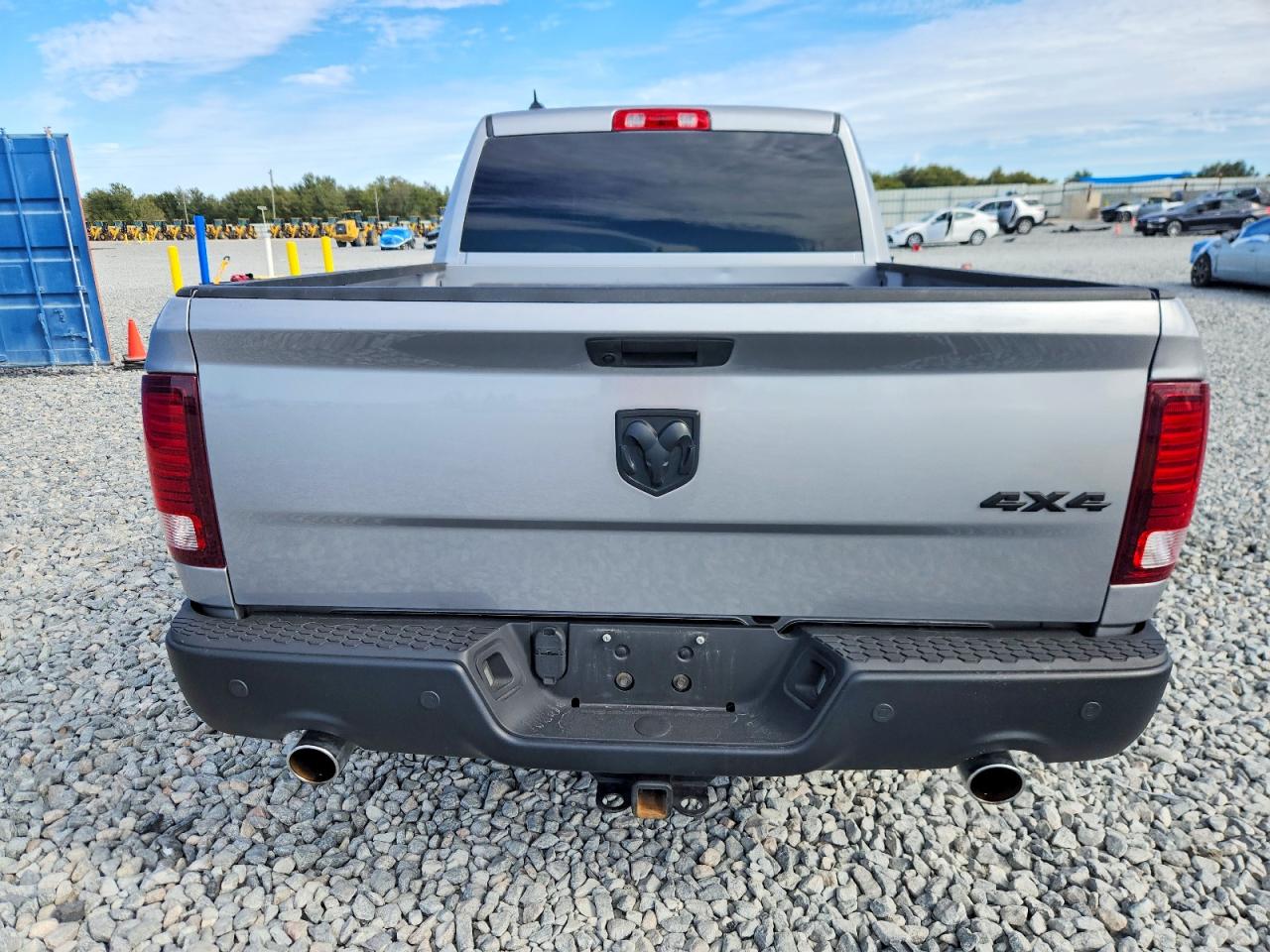 2021 RAM 1500 CLASSIC SLT photo 11