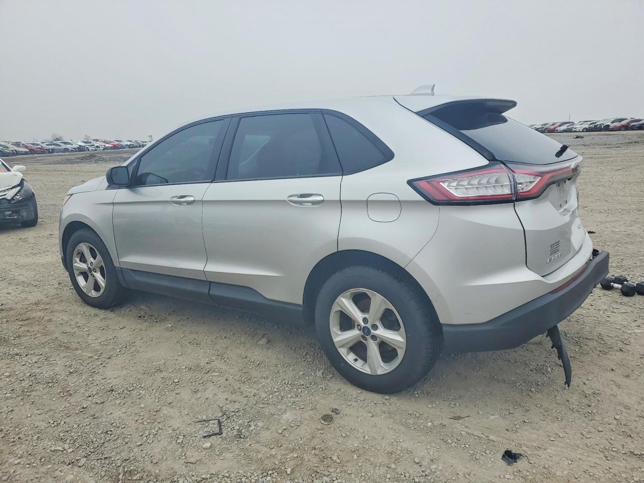 2017 FORD EDGE SE photo 2
