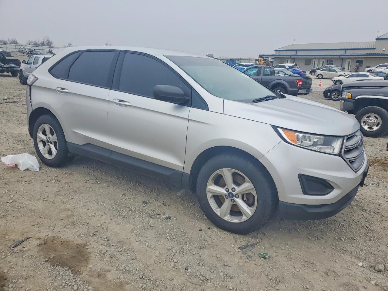 2017 FORD EDGE SE photo 4