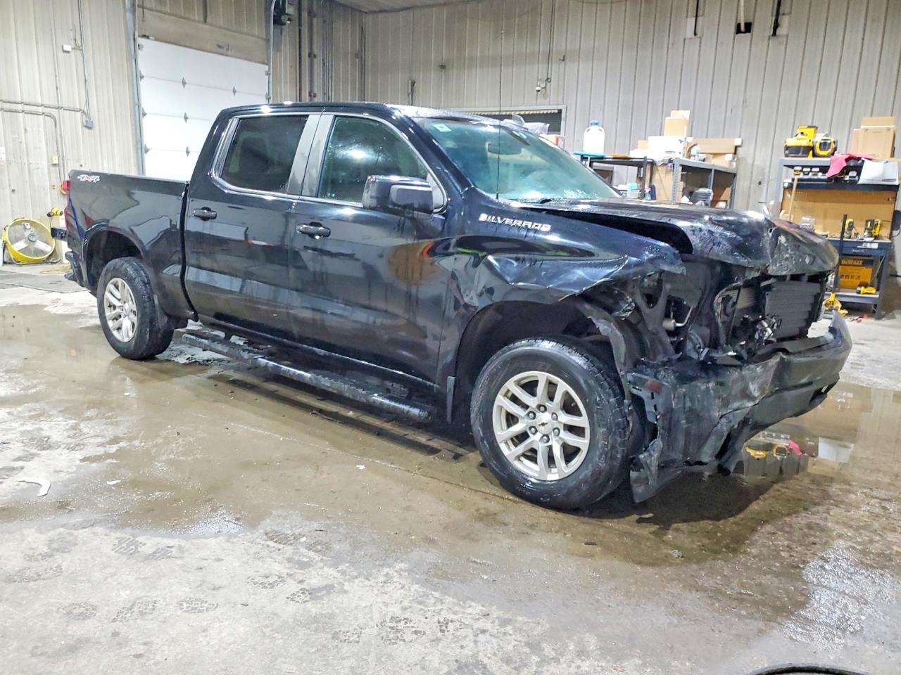 2019 CHEVROLET SILVERADO K1500 RST photo 4