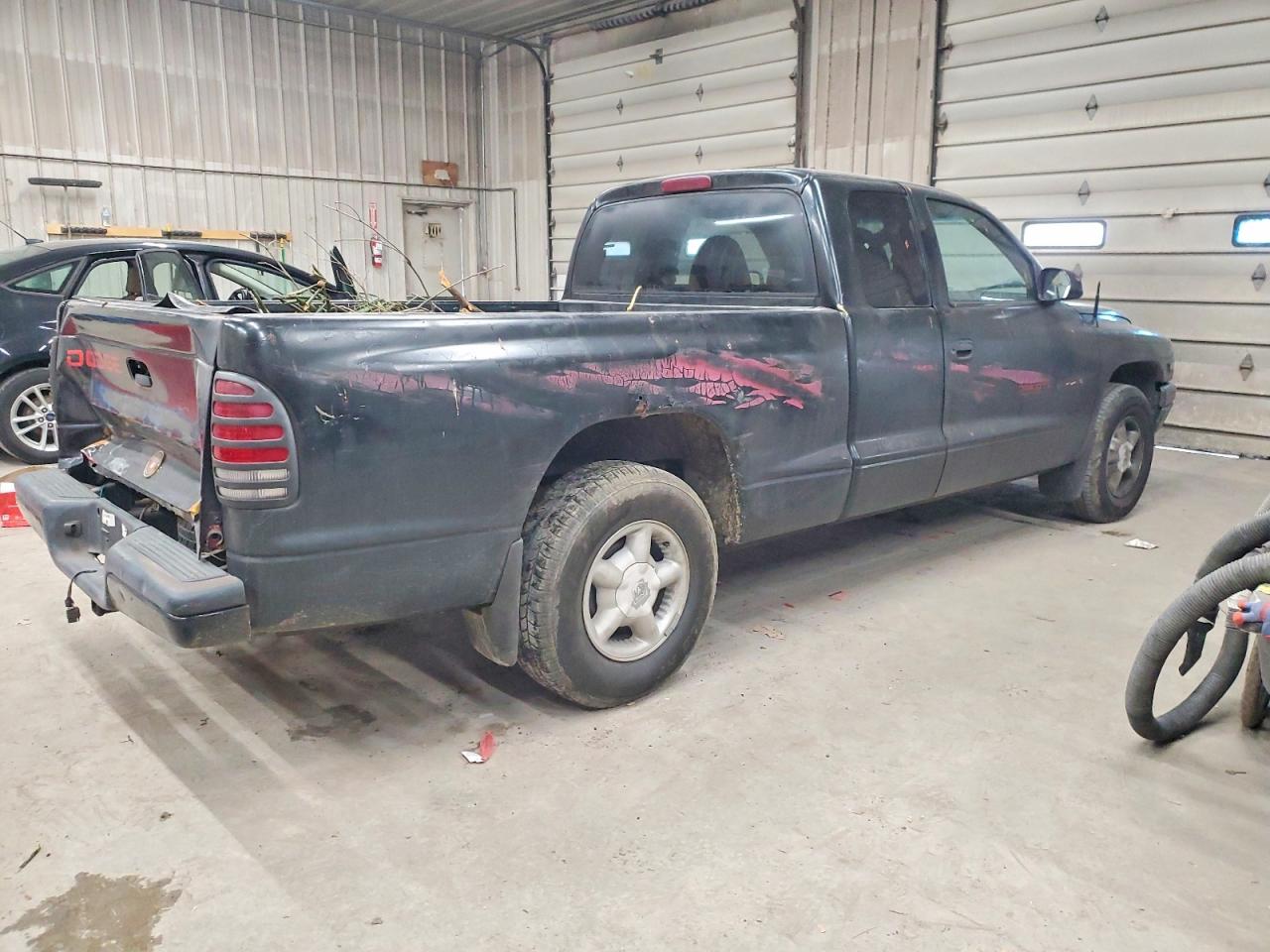 1998 DODGE DAKOTA photo 3