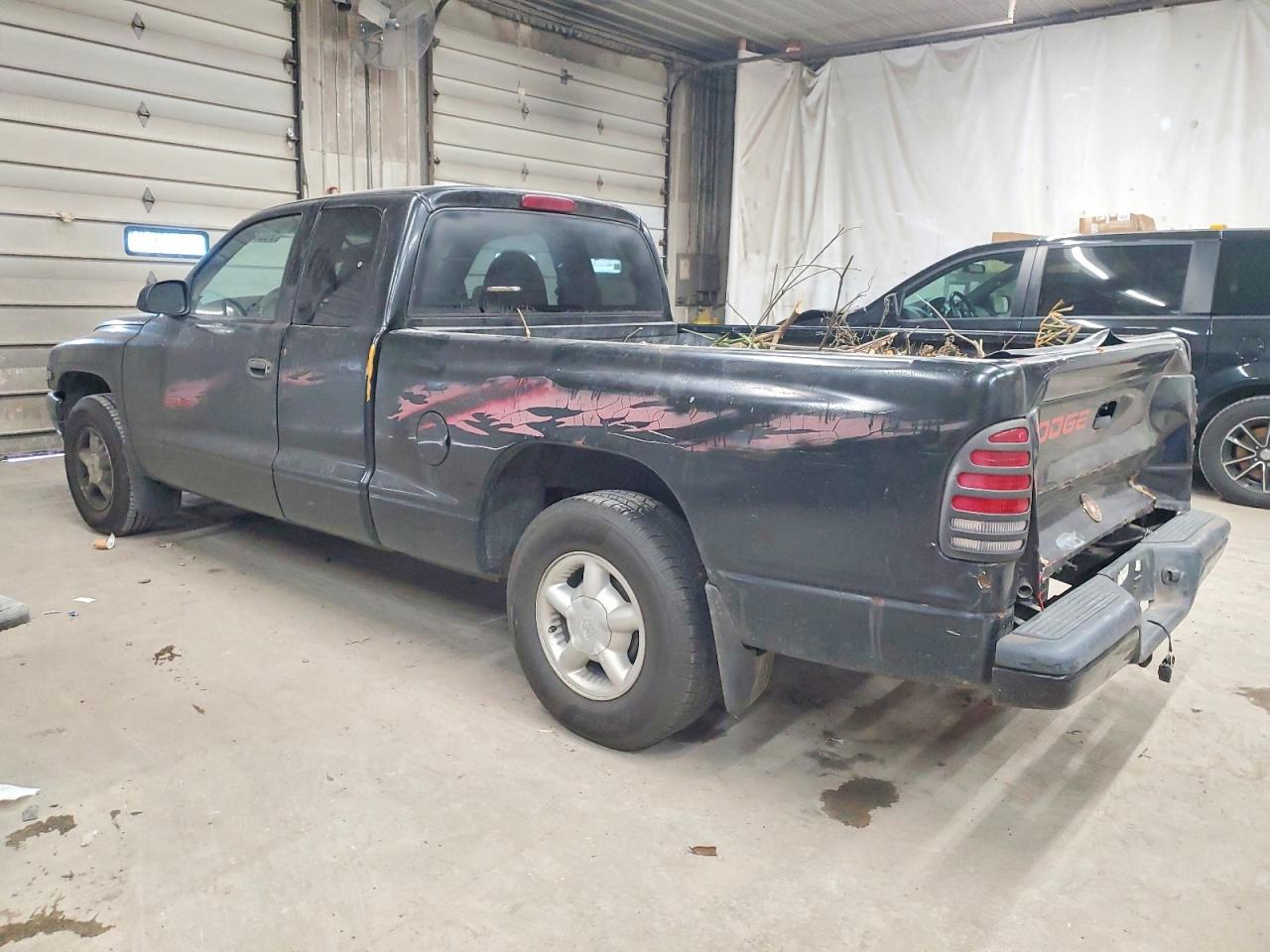 1998 DODGE DAKOTA photo 2