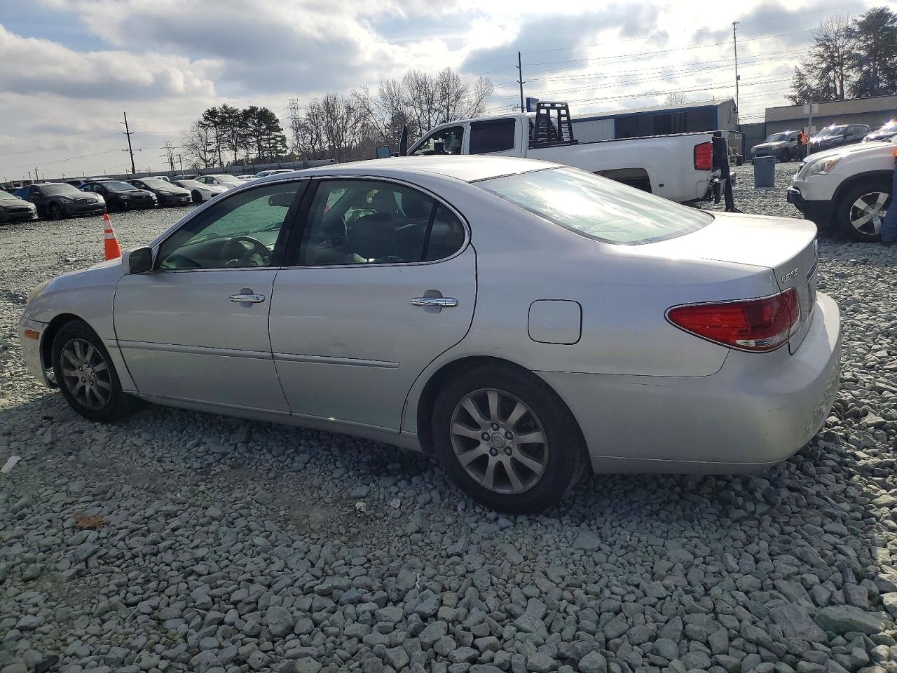 2005 LEXUS ES 330 photo 2
