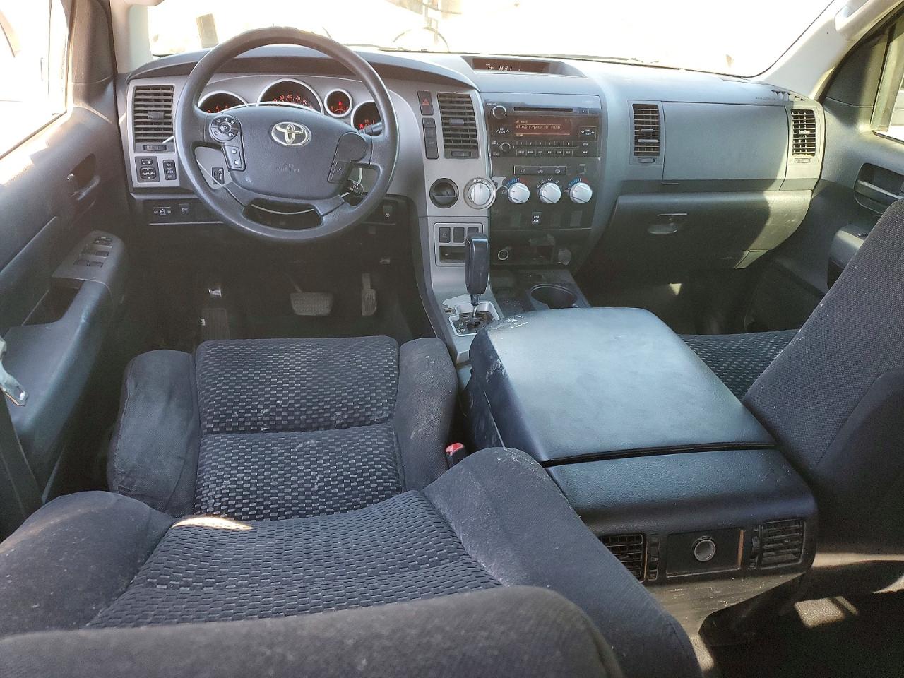 2011 TOYOTA TUNDRA CREWMAX SR5 photo 8