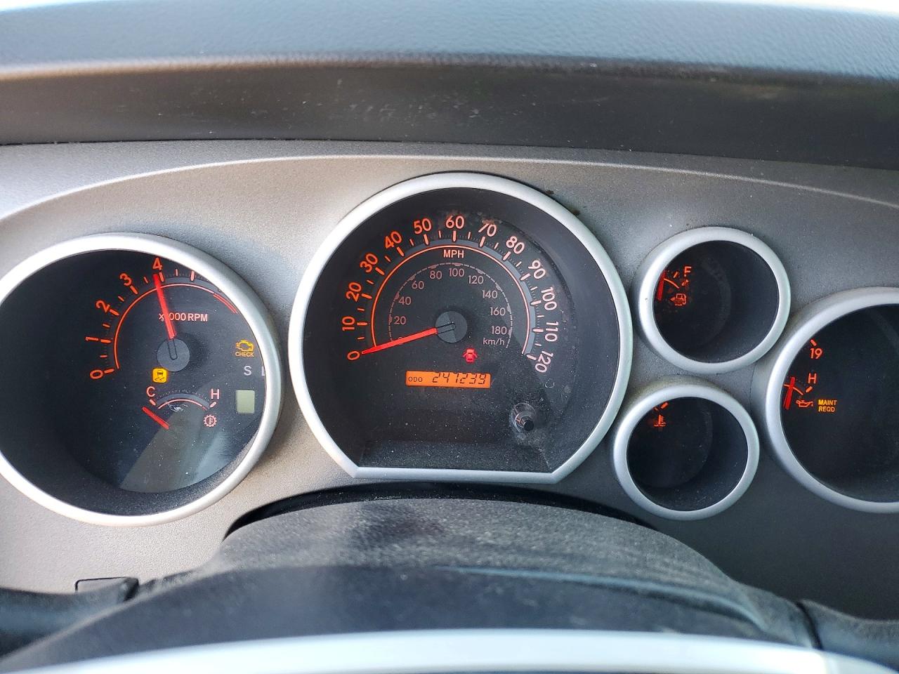 2011 TOYOTA TUNDRA CREWMAX SR5 photo 9