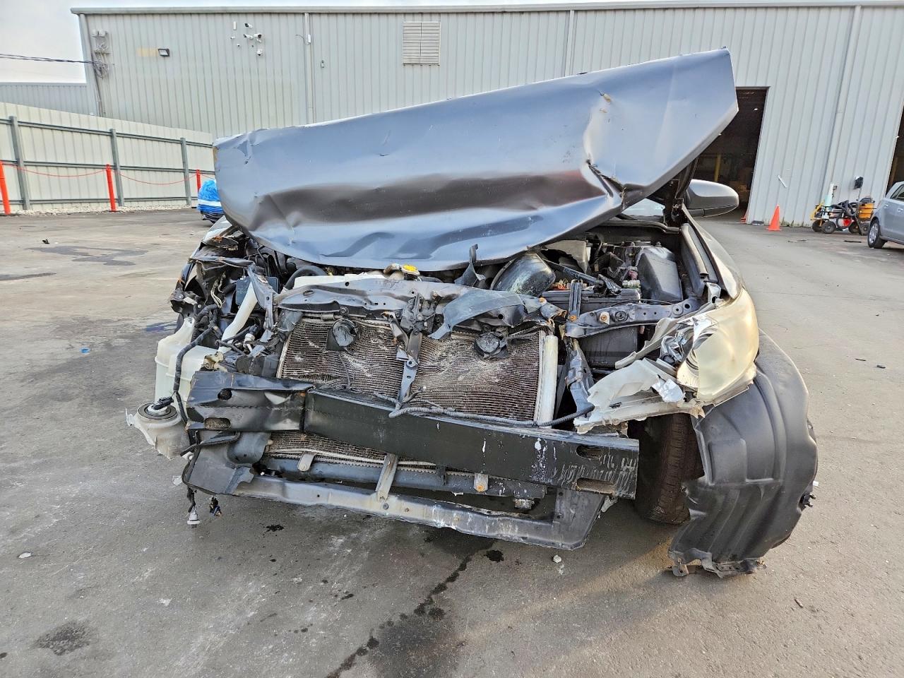 2012 TOYOTA CAMRY BASE photo 5