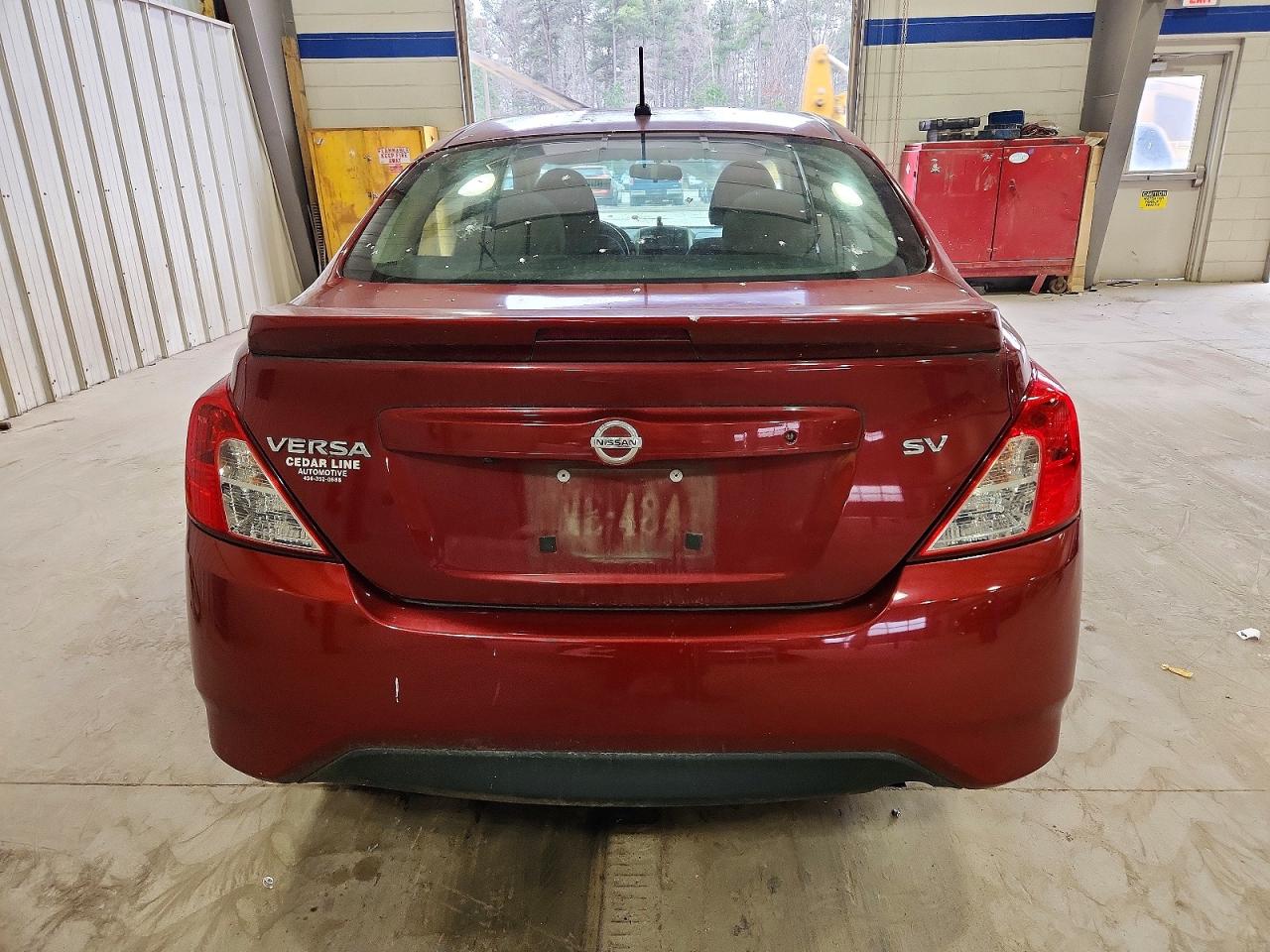 2019 NISSAN VERSA S photo 6