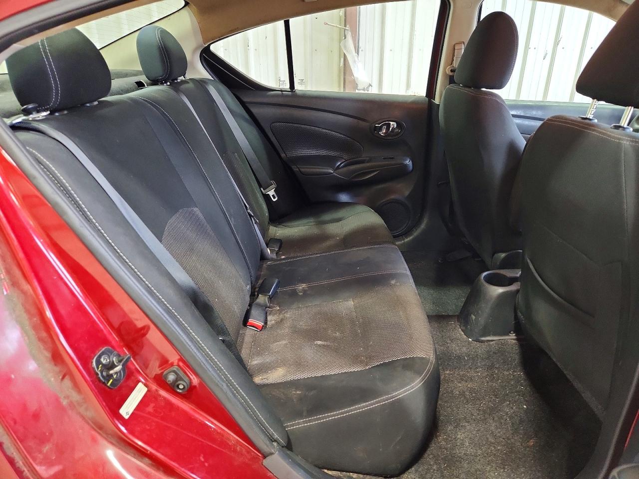 2019 NISSAN VERSA S photo 10