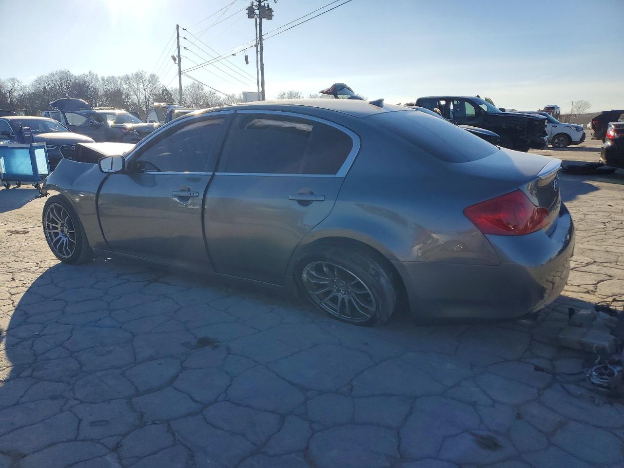 2013 INFINITI G37 BASE photo 2