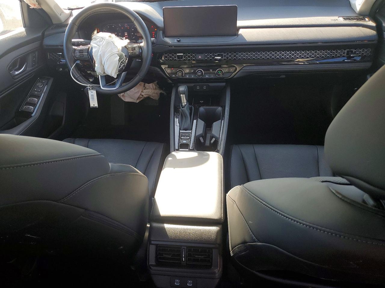 2024 HONDA ACCORD TOURING HYBRID photo 8