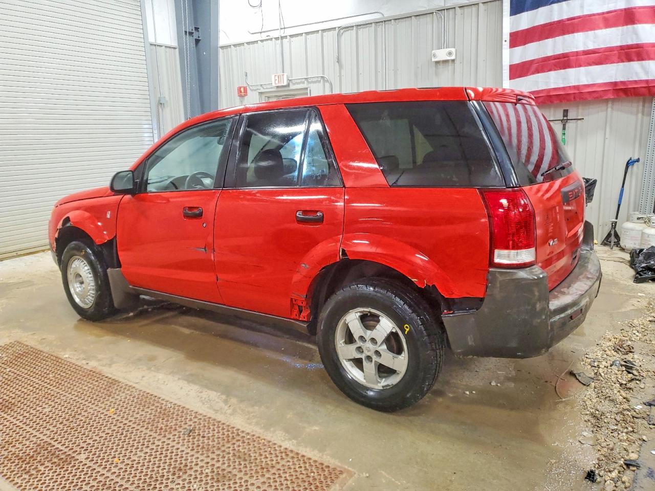 2005 SATURN VUE photo 2