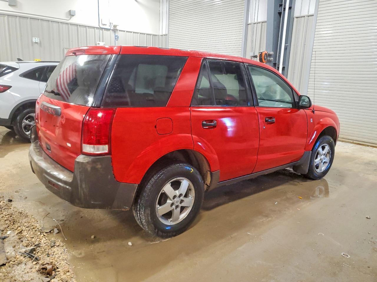 2005 SATURN VUE photo 3