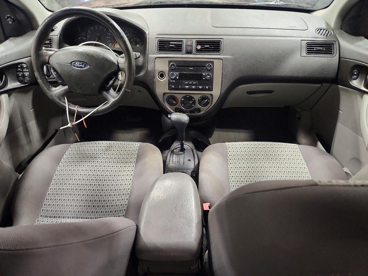 2007 FORD FOCUS ZX4 photo 8