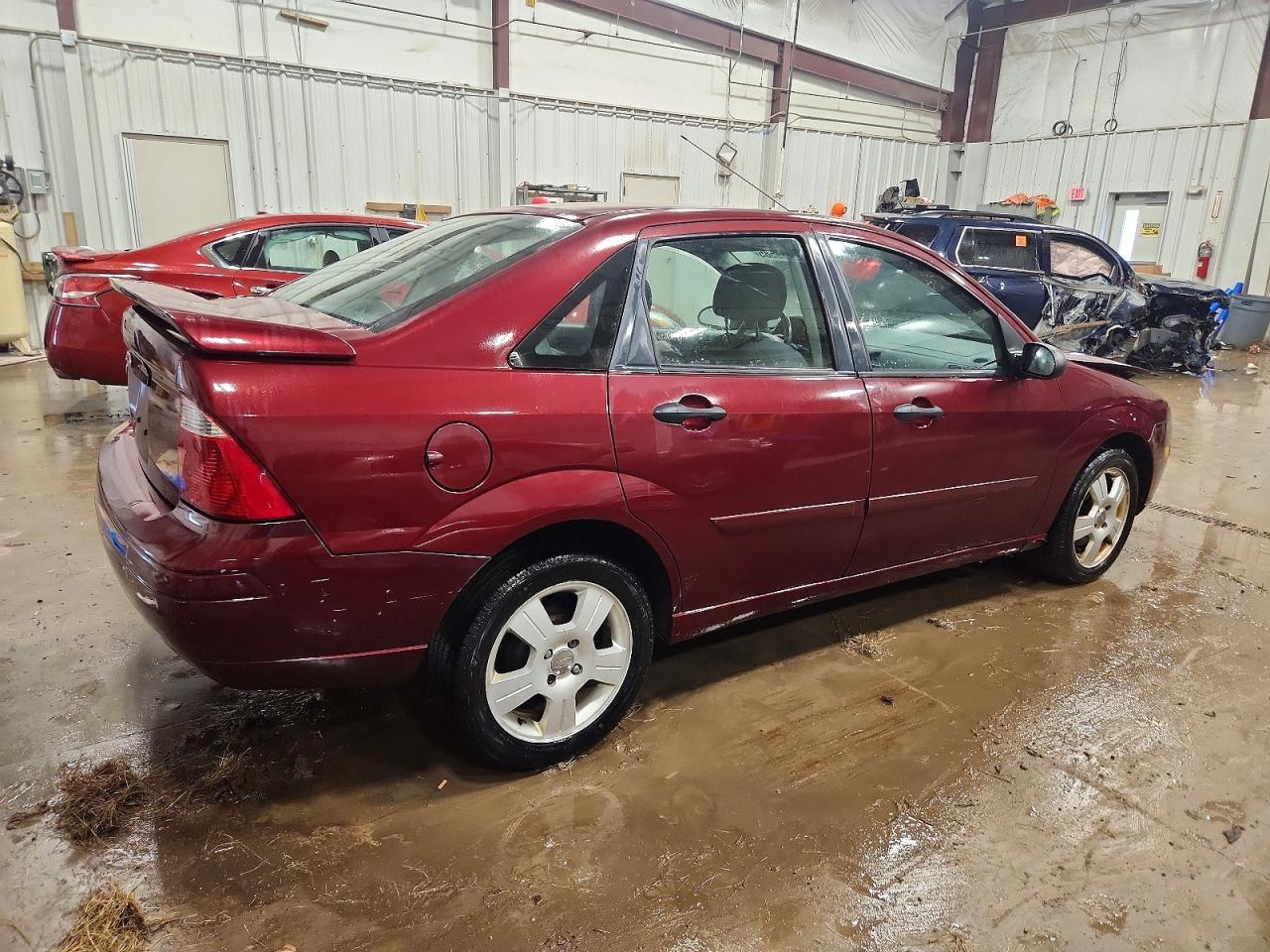 2007 FORD FOCUS ZX4 photo 3