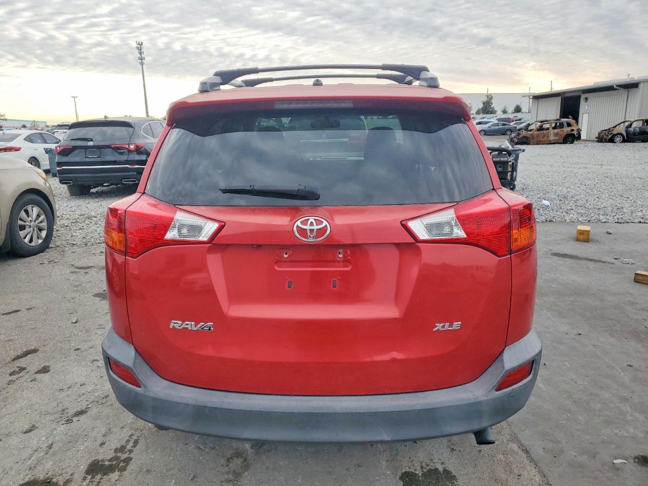 2013 TOYOTA RAV4 XLE photo 6