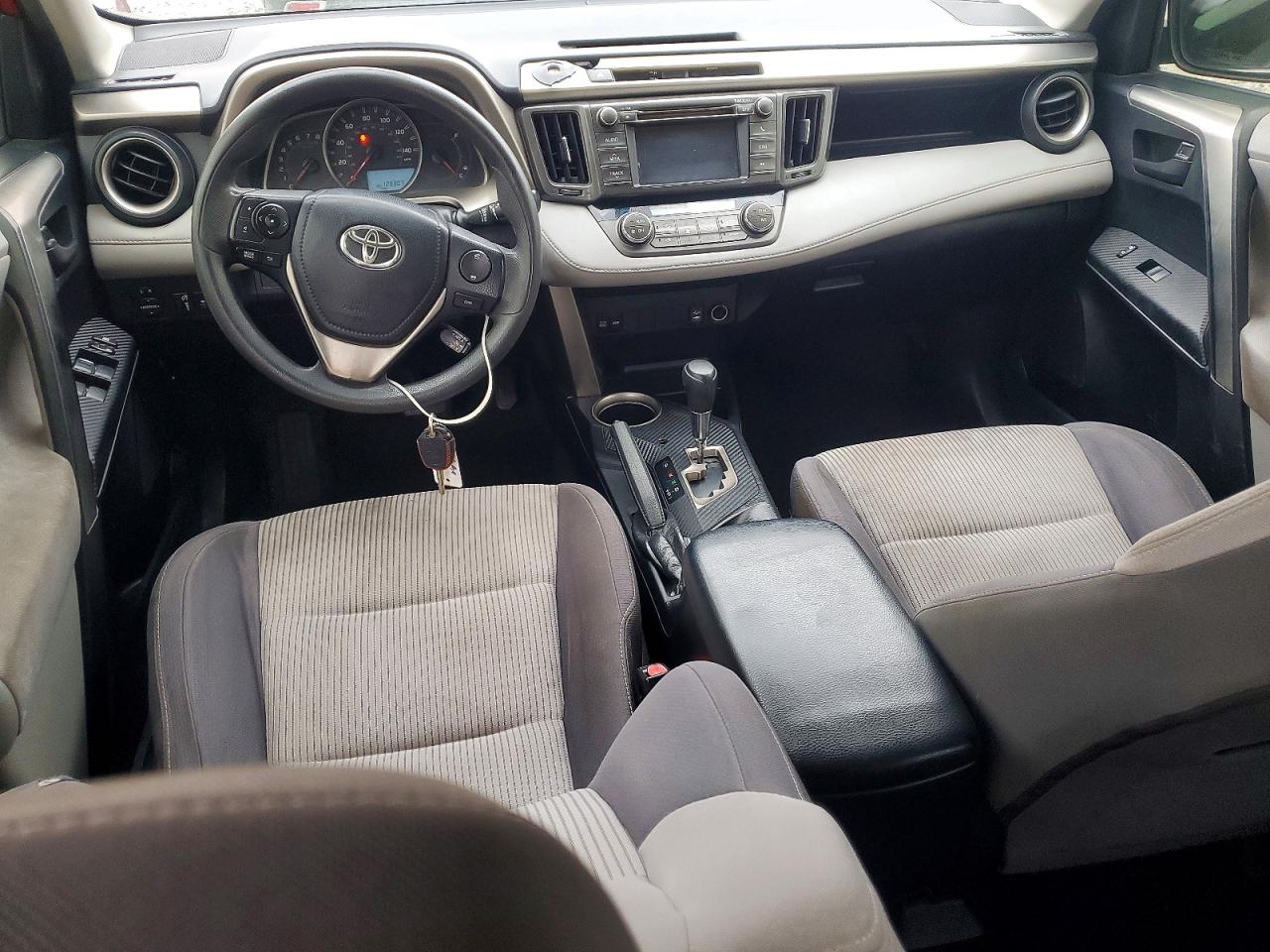 2013 TOYOTA RAV4 XLE photo 8