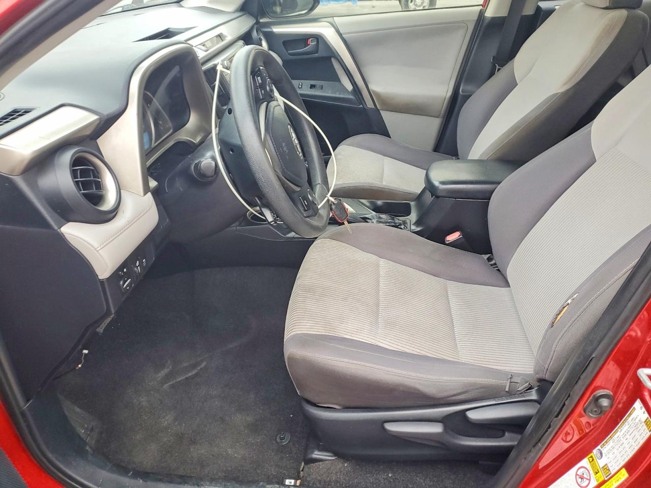 2013 TOYOTA RAV4 XLE photo 7