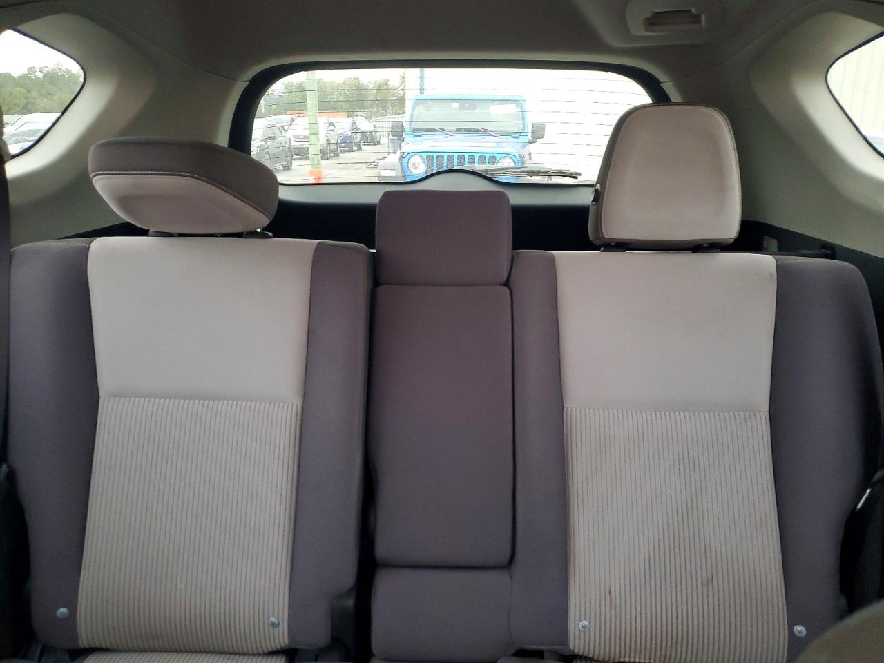 2013 TOYOTA RAV4 XLE photo 10