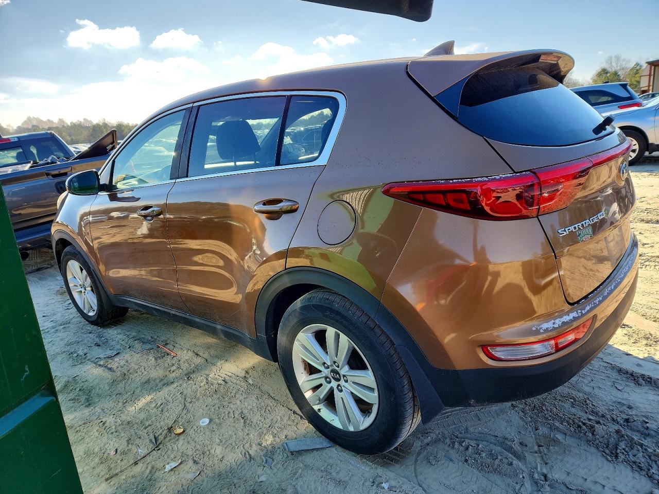 2019 KIA SPORTAGE LX photo 2