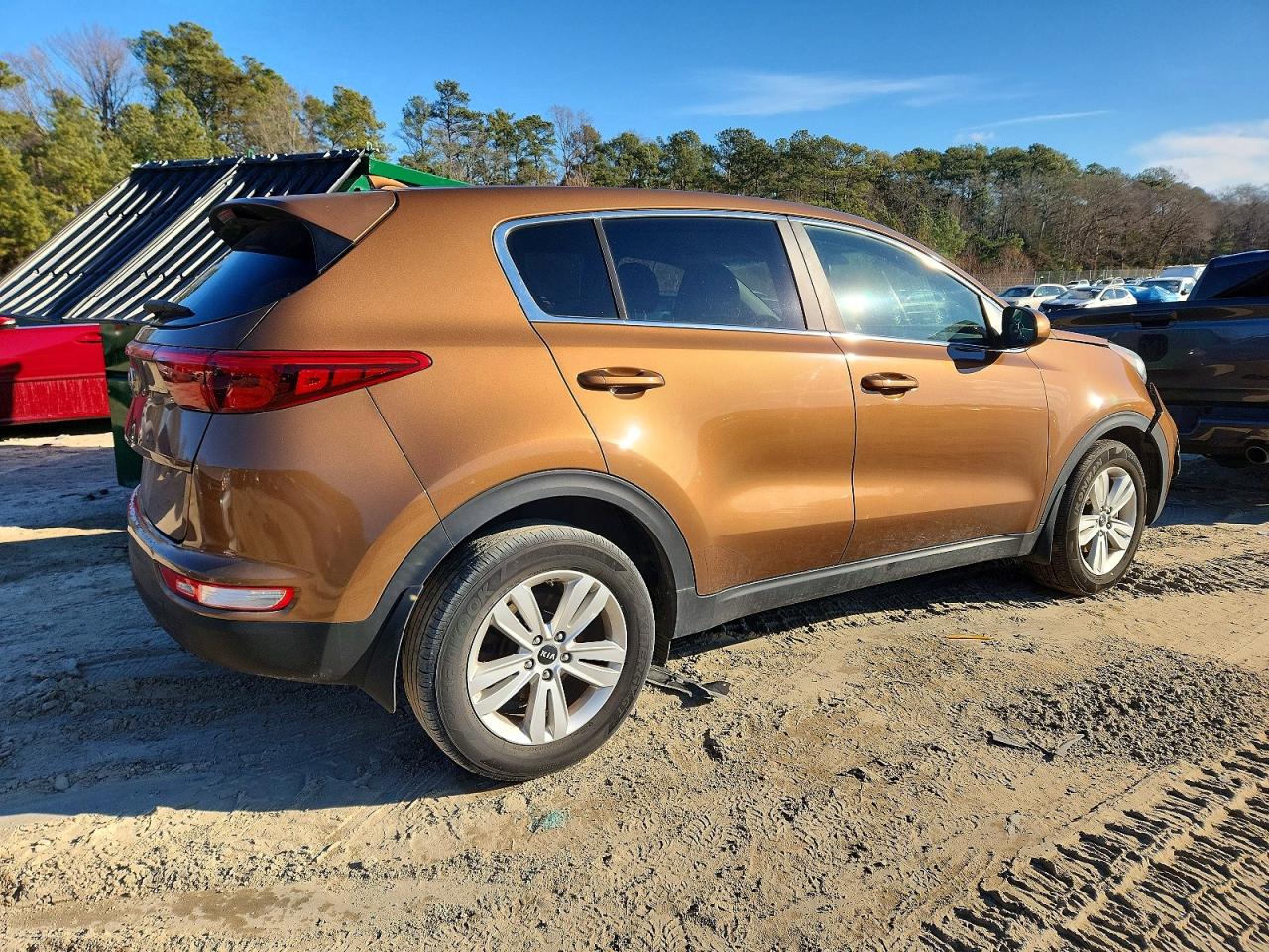 2019 KIA SPORTAGE LX photo 3