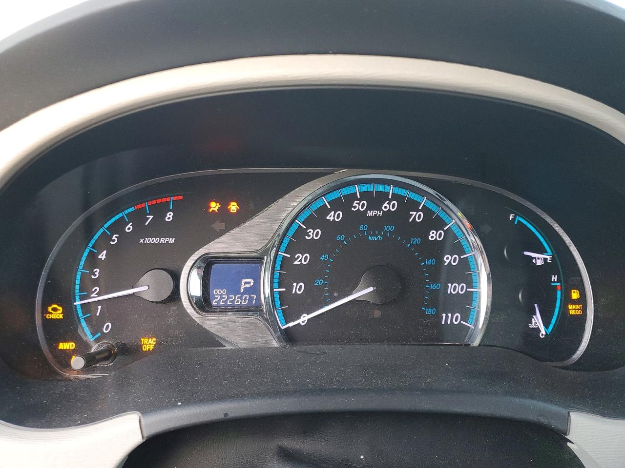 2013 TOYOTA SIENNA XLE photo 9