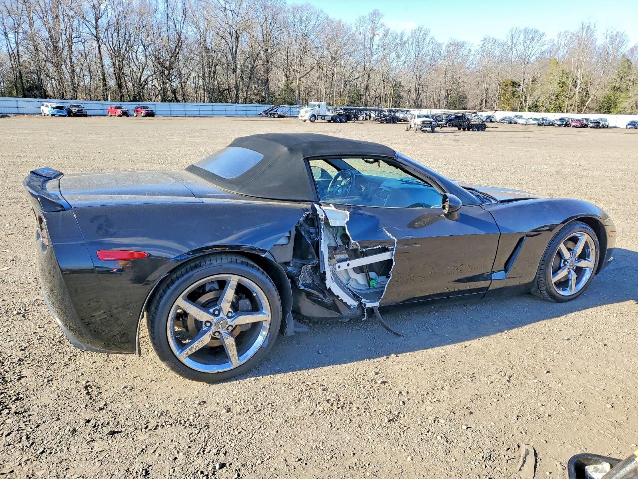 2011 CHEVROLET CORVETTE photo 3
