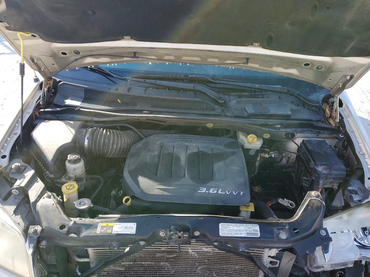 2013 DODGE GRAND CARAVAN SXT photo 12