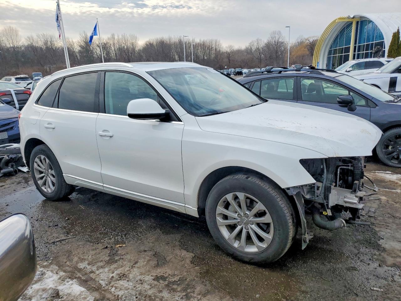 2013 AUDI Q5 PREMIUM photo 4