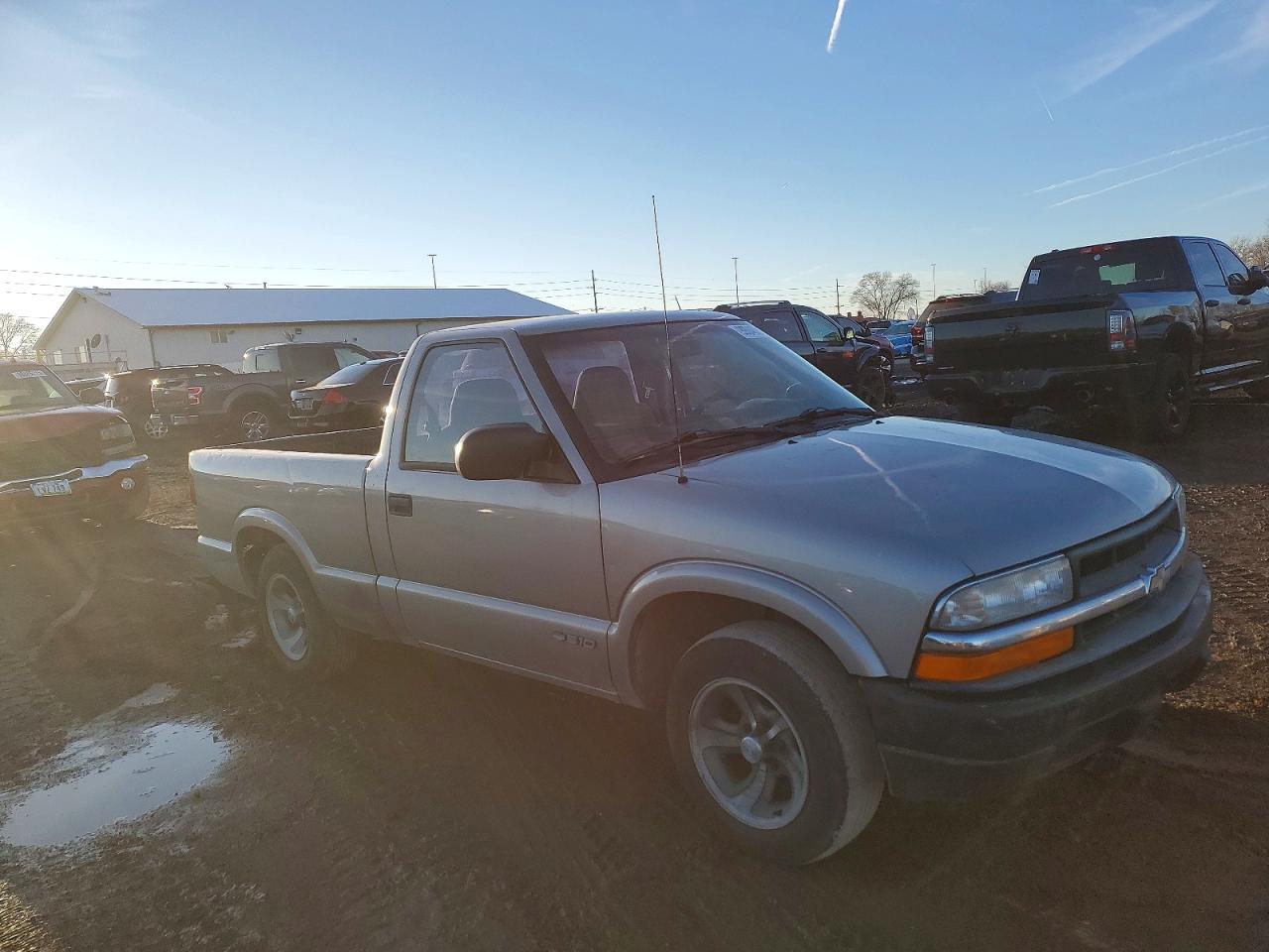 1999 CHEVROLET S TRUCK S10 photo 4