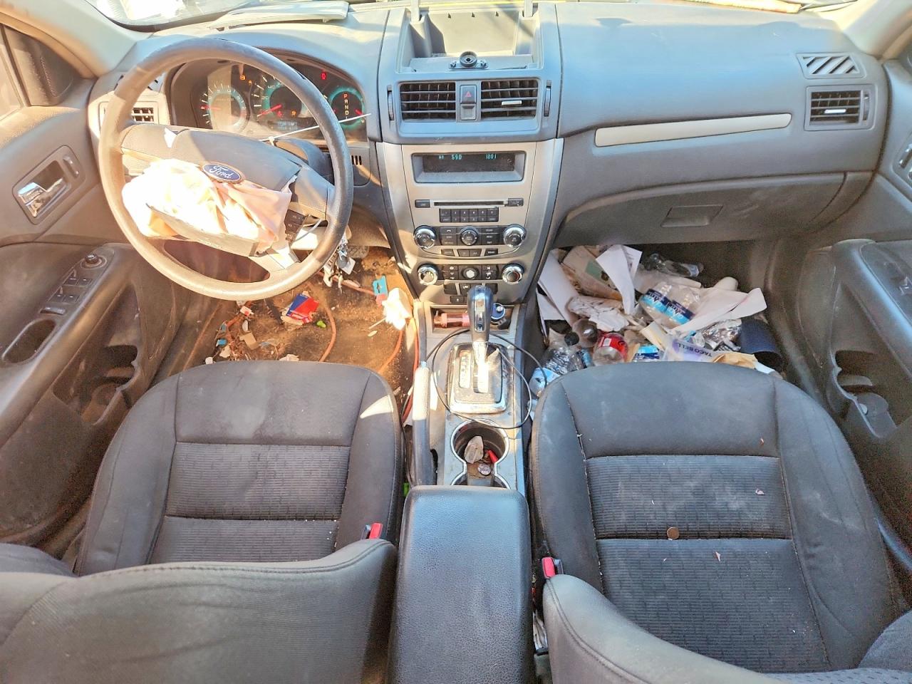 2010 FORD FUSION SE photo 8