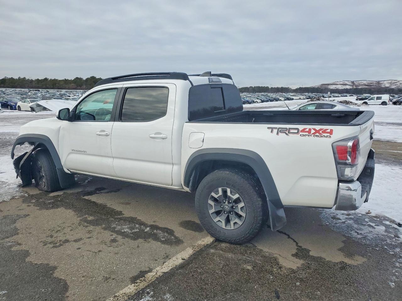 2022 TOYOTA TACOMA DOUBLE CAB photo 2