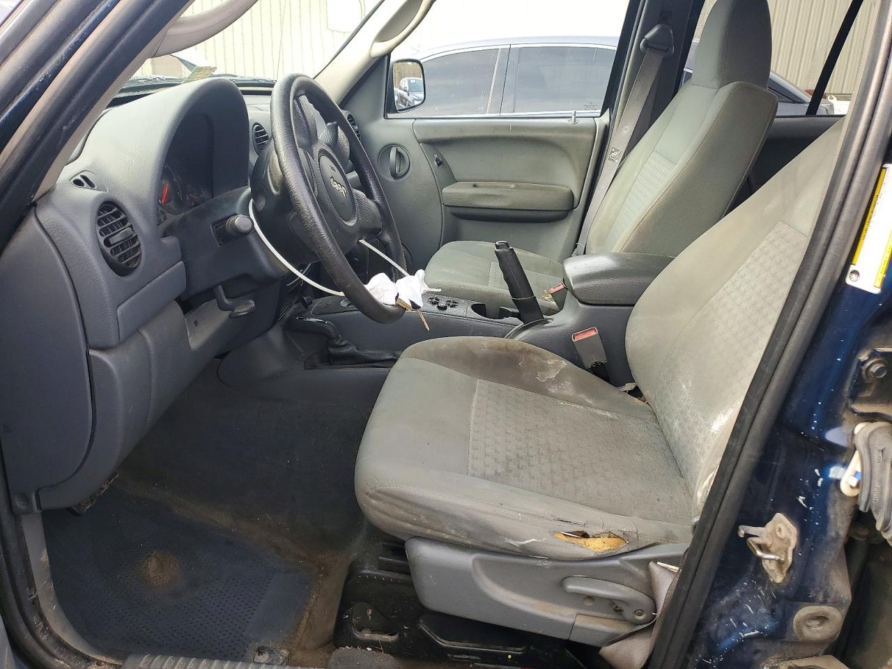 2005 JEEP LIBERTY SPORT photo 7