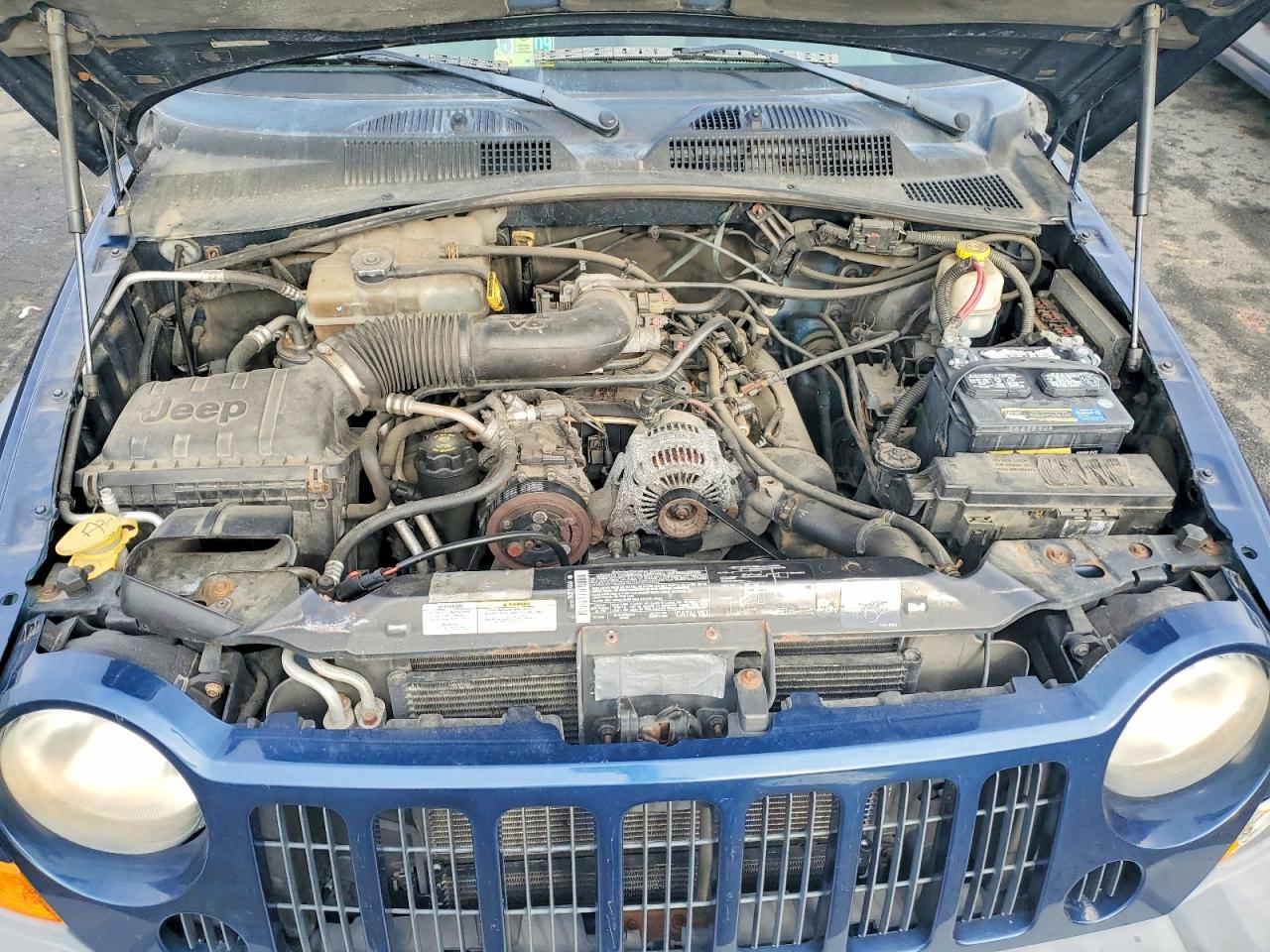 2005 JEEP LIBERTY SPORT photo 12