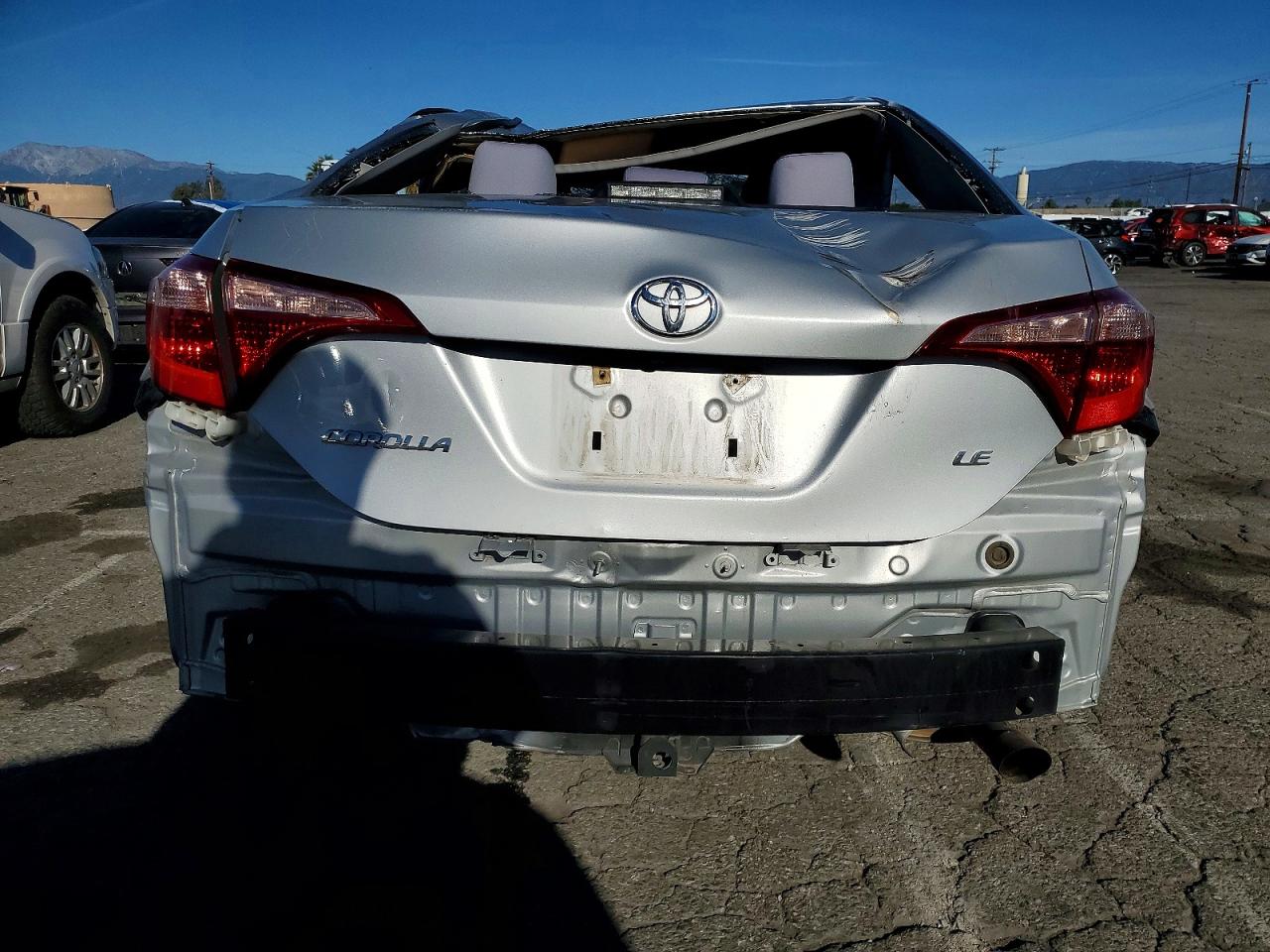 2018 TOYOTA COROLLA L photo 6