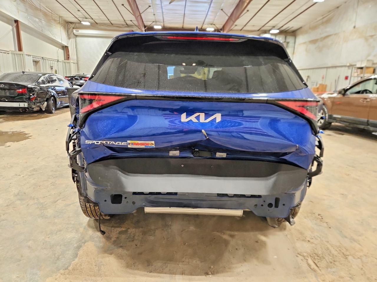 2025 KIA SPORTAGE EX photo 6