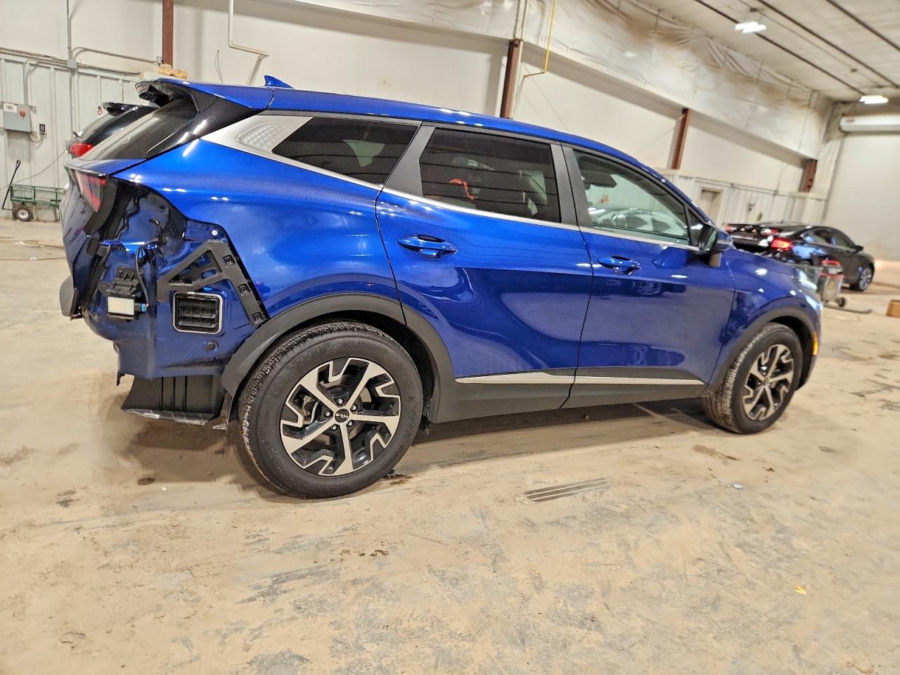 2025 KIA SPORTAGE EX photo 3
