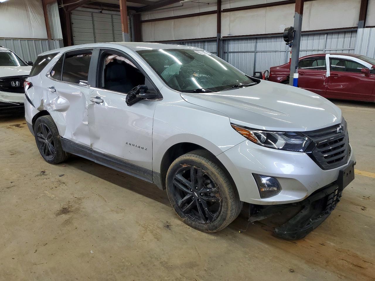 2021 CHEVROLET EQUINOX LT photo 4