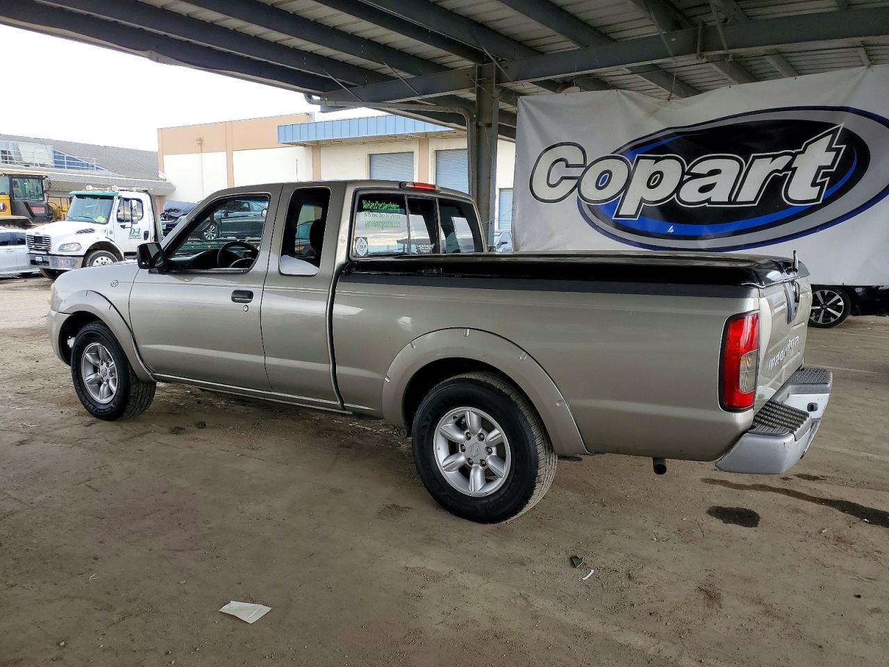 2003 NISSAN FRONTIER KING CAB XE photo 2