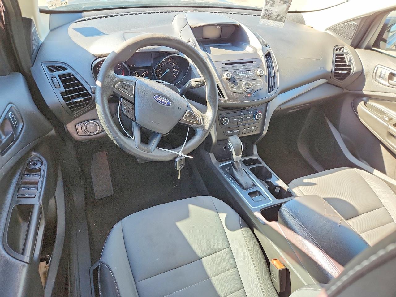 2017 FORD ESCAPE S photo 8