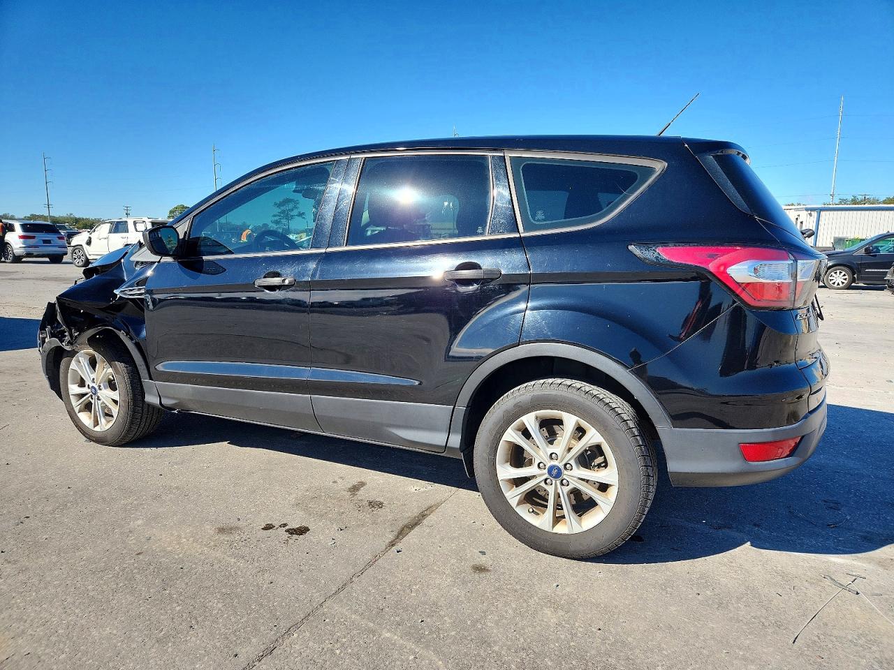 2017 FORD ESCAPE S photo 2
