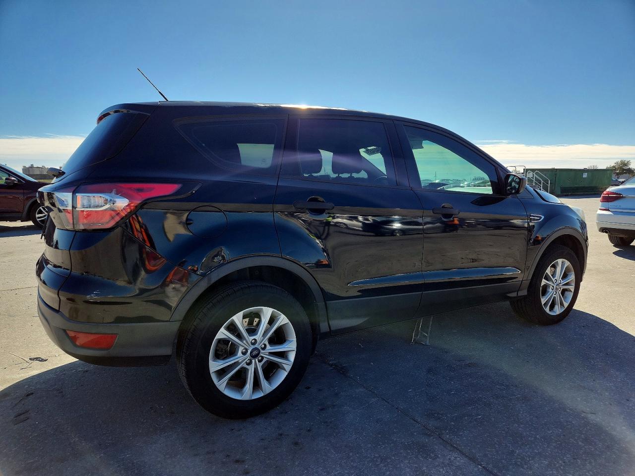 2017 FORD ESCAPE S photo 3