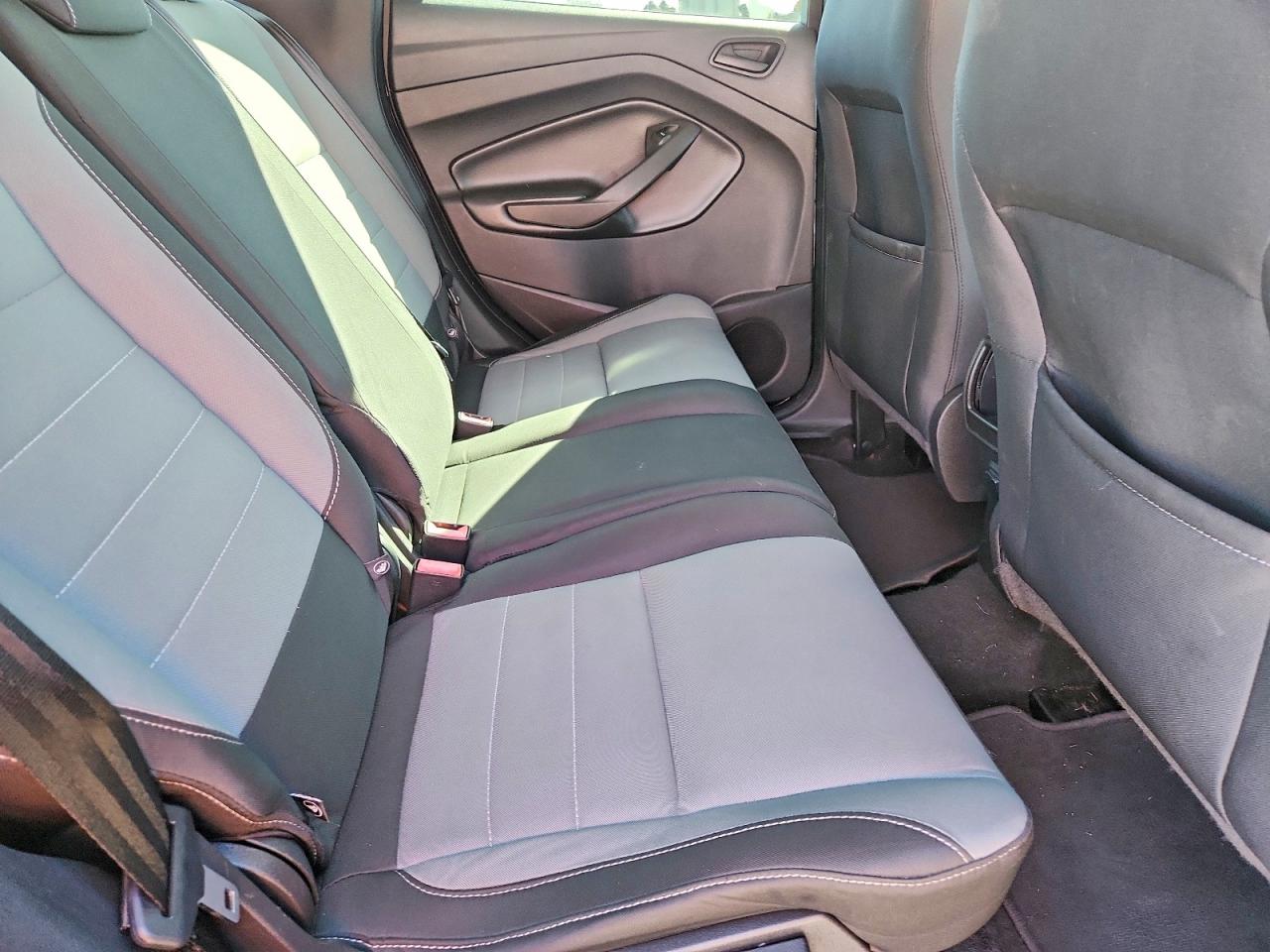 2017 FORD ESCAPE S photo 10