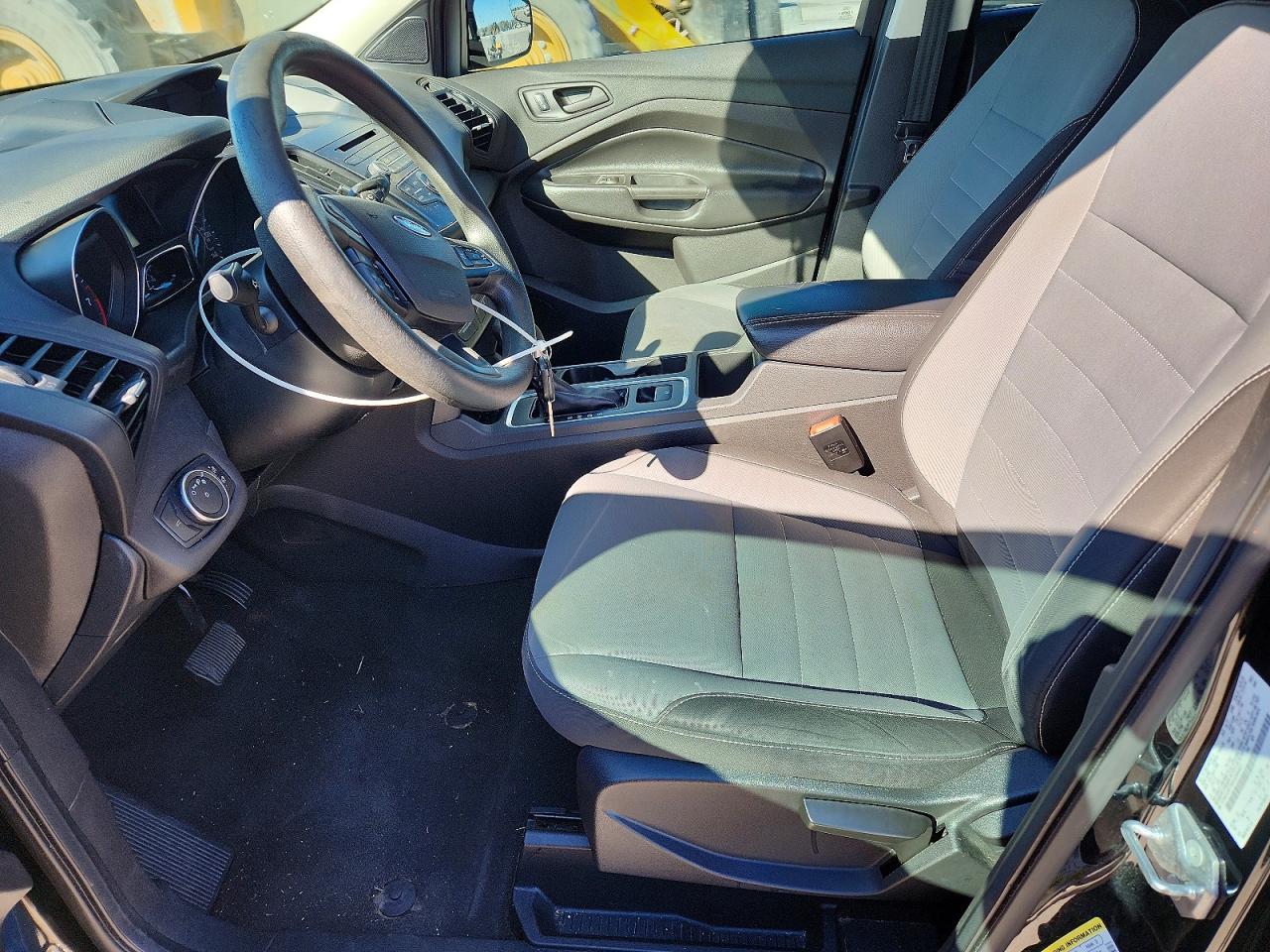 2017 FORD ESCAPE S photo 7