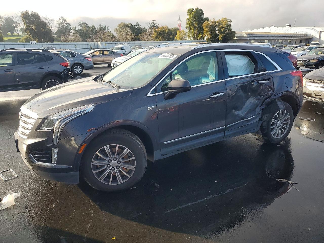 2017 CADILLAC XT5