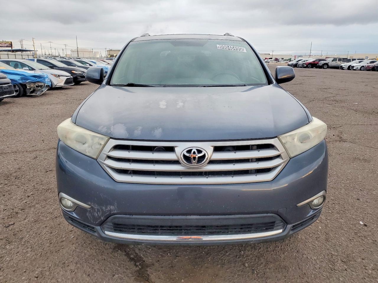 2011 TOYOTA HIGHLANDER BASE photo 9
