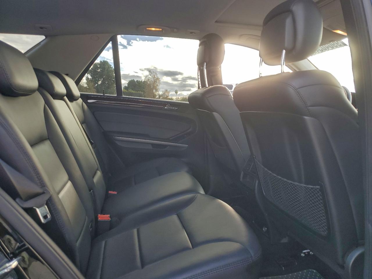 2011 MERCEDES-BENZ ML 350 photo 11